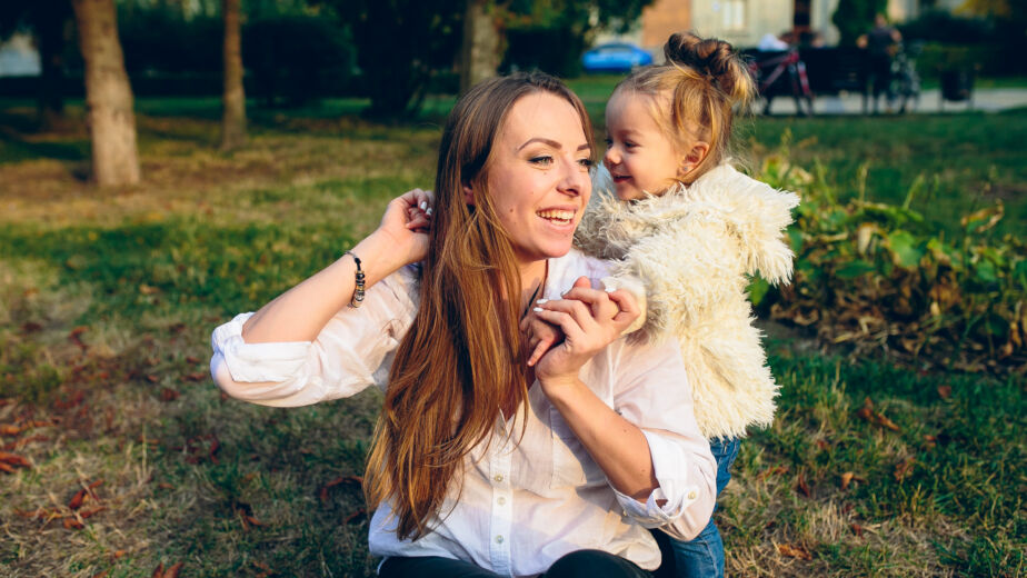 Au Pair In Blue Hills | Kith